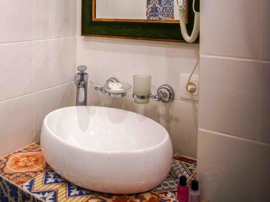 B&B Rooms Тбилиси Стая снимка